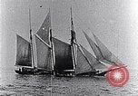 Immagine di 3-masted schooner Miss Morris affondato da U-boat Oceano atlantico, 1916, secondo 7 filmato di repertorio 65675040086