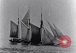Immagine di 3-masted schooner Miss Morris affondato da U-boat Oceano atlantico, 1916, secondo 9 filmato di repertorio 65675040086