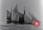 Immagine di 3-masted schooner Miss Morris affondato da U-boat Oceano atlantico, 1916, secondo 10 filmato di repertorio 65675040086