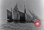 Immagine di 3-masted schooner Miss Morris affondato da U-boat Oceano atlantico, 1916, secondo 11 filmato di repertorio 65675040086
