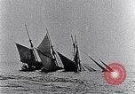 Immagine di 3-masted schooner Miss Morris affondato da U-boat Oceano atlantico, 1916, secondo 18 filmato di repertorio 65675040086