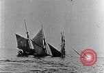 Immagine di 3-masted schooner Miss Morris affondato da U-boat Oceano atlantico, 1916, secondo 19 filmato di repertorio 65675040086