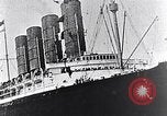 Immagine di Rivestimento Lusitania lasciando New York Oceano atlantico, 1915, secondo 7 filmato di repertorio 65675040087