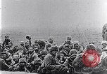 Standbild Czar's Army legt Waffen Russland, 1917, aus Sekunde 34 historischem Filmmaterial Videoclip 65675040088