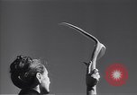 Immagine di Vivere e lavorare in nativo americana Adobe village New Mexico USA, 1948, secondo 40 filmato di repertorio 65675040095
