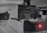 Immagine di Adobe St Thomas Church Abiquiu New Mexico USA, 1948, secondo 11 filmato di repertorio 65675040097
