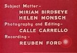 Standbild Heben gesunde Kinder United States USA, 1941, aus Sekunde 10 historischem Filmmaterial Videoclip 65675040100