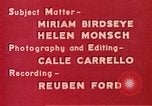Standbild Heben gesunde Kinder United States USA, 1941, aus Sekunde 11 historischem Filmmaterial Videoclip 65675040100