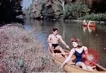 Standbild Heben gesunde Kinder United States USA, 1941, aus Sekunde 30 historischem Filmmaterial Videoclip 65675040100