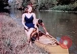Standbild Heben gesunde Kinder United States USA, 1941, aus Sekunde 43 historischem Filmmaterial Videoclip 65675040100