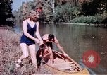 Standbild Heben gesunde Kinder United States USA, 1941, aus Sekunde 44 historischem Filmmaterial Videoclip 65675040100