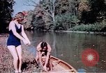 Standbild Heben gesunde Kinder United States USA, 1941, aus Sekunde 45 historischem Filmmaterial Videoclip 65675040100