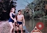 Standbild Heben gesunde Kinder United States USA, 1941, aus Sekunde 48 historischem Filmmaterial Videoclip 65675040100