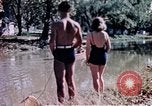 Standbild Heben gesunde Kinder United States USA, 1941, aus Sekunde 55 historischem Filmmaterial Videoclip 65675040100