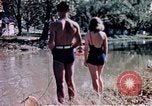 Standbild Heben gesunde Kinder United States USA, 1941, aus Sekunde 57 historischem Filmmaterial Videoclip 65675040100