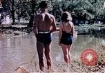 Standbild Heben gesunde Kinder United States USA, 1941, aus Sekunde 59 historischem Filmmaterial Videoclip 65675040100