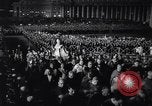 Immagine di Papa Giovanni XXIII prega Roma Italia, 1959, secondo 10 filmato di repertorio 65675040107