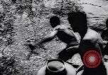 Immagine di Cacciatori africani Africa, 1959, secondo 17 filmato di repertorio 65675040108