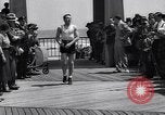 Standbild Boxer Jimmy McLarnin Beinarbeit Atlantic City New Jersey USA, 1934, aus Sekunde 5 historischem Filmmaterial Videoclip 65675040111