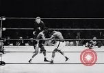 Image la boxe amateur Chicago Illinois USA, 1951, de la seconde 18 séquences d'archives historiques vidéo 65675040121