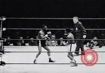 Image la boxe amateur Chicago Illinois USA, 1951, de la seconde 20 séquences d'archives historiques vidéo 65675040121