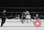 Image la boxe amateur Chicago Illinois USA, 1951, de la seconde 31 séquences d'archives historiques vidéo 65675040121