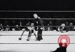 Image la boxe amateur Chicago Illinois USA, 1951, de la seconde 33 séquences d'archives historiques vidéo 65675040121