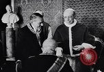 Image Président français René Coty Rome Italie, 1957, de la seconde 32 séquences d'archives historiques vidéo 65675040124
