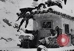 Image Snow capped véhicules Espagne, 1957, de la seconde 29 séquences d'archives historiques vidéo 65675040125