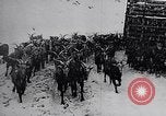 Image Snow capped véhicules Espagne, 1957, de la seconde 31 séquences d'archives historiques vidéo 65675040125