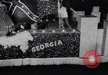 Image Coton défilé du carnaval Memphis Tennessee USA, 1957, de la seconde 22 séquences d'archives historiques vidéo 65675040126