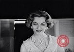 Image défilé New York United States USA, 1957, de la seconde 41 séquences d'archives historiques vidéo 65675040127