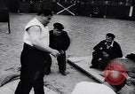 Image Pays Basque la concurrence Lever de pierre Espagne, 1957, de la seconde 20 séquences d'archives historiques vidéo 65675040128