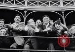 Image Pays Basque la concurrence Lever de pierre Espagne, 1957, de la seconde 34 séquences d'archives historiques vidéo 65675040128