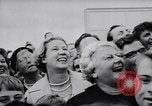 Immagine di Town Criers Regno Unito, 1957, secondo 13 filmato di repertorio 65675040133