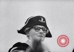 Immagine di Town Criers Regno Unito, 1957, secondo 20 filmato di repertorio 65675040133