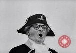 Immagine di Town Criers Regno Unito, 1957, secondo 39 filmato di repertorio 65675040133