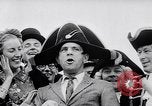 Immagine di Town Criers Regno Unito, 1957, secondo 42 filmato di repertorio 65675040133