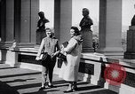 Image défilé New York United States USA, 1957, de la seconde 9 séquences d'archives historiques vidéo 65675040134