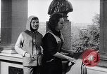 Image défilé New York United States USA, 1957, de la seconde 24 séquences d'archives historiques vidéo 65675040134