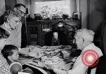 Immagine di Ex allenatore di calcio Amos Alonzo Stagg California United States USA, 1957, secondo 38 filmato di repertorio 65675040136
