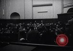 Standbild sieben ehemalige NS-SS-Männer Oradour-sur-Glane Frankreich, 1953, aus Sekunde 26 historischem Filmmaterial Videoclip 65675040139