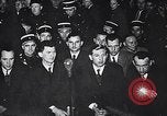 Standbild sieben ehemalige NS-SS-Männer Oradour-sur-Glane Frankreich, 1953, aus Sekunde 41 historischem Filmmaterial Videoclip 65675040139