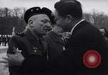 Image bataillon français Saint Germain France, 1953, de la seconde 19 séquences d'archives historiques vidéo 65675040141