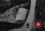 Standbild Skispringen United States USA, 1953, aus Sekunde 17 historischem Filmmaterial Videoclip 65675040143