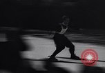 Standbild Skispringen United States USA, 1953, aus Sekunde 37 historischem Filmmaterial Videoclip 65675040143