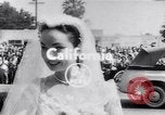 Standbild Hollywood Schauspielerin Ann Blyth heiratet James McNulty California United States USA, 1953, aus Sekunde 1 historischem Filmmaterial Videoclip 65675040147