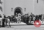 Standbild Hollywood Schauspielerin Ann Blyth heiratet James McNulty California United States USA, 1953, aus Sekunde 13 historischem Filmmaterial Videoclip 65675040147