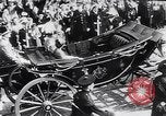 Immagine di Queen Elizabeth Edimburgo in Scozia, 1953, secondo 16 filmato di repertorio 65675040148