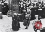 Immagine di Queen Elizabeth Edimburgo in Scozia, 1953, secondo 36 filmato di repertorio 65675040148